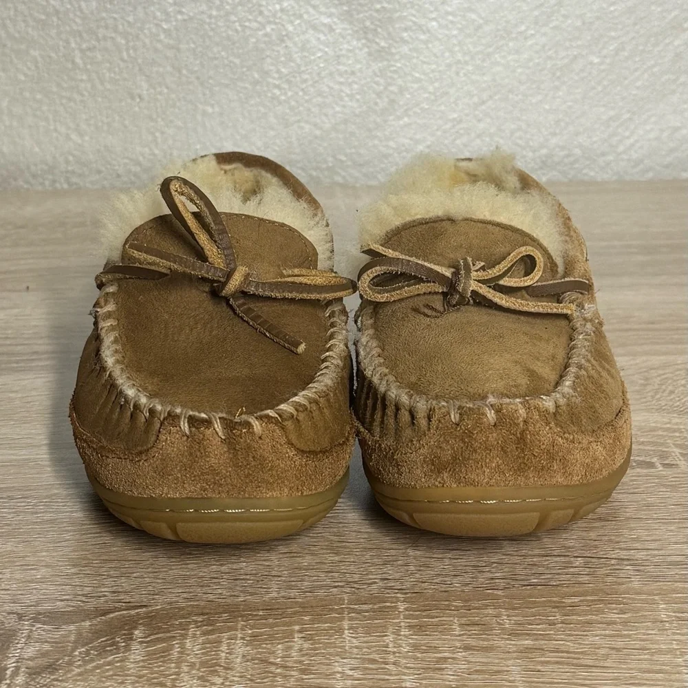 LL Bean Kids 1 Chestnut Wicked Good Moccasins Sheepskin Slippers